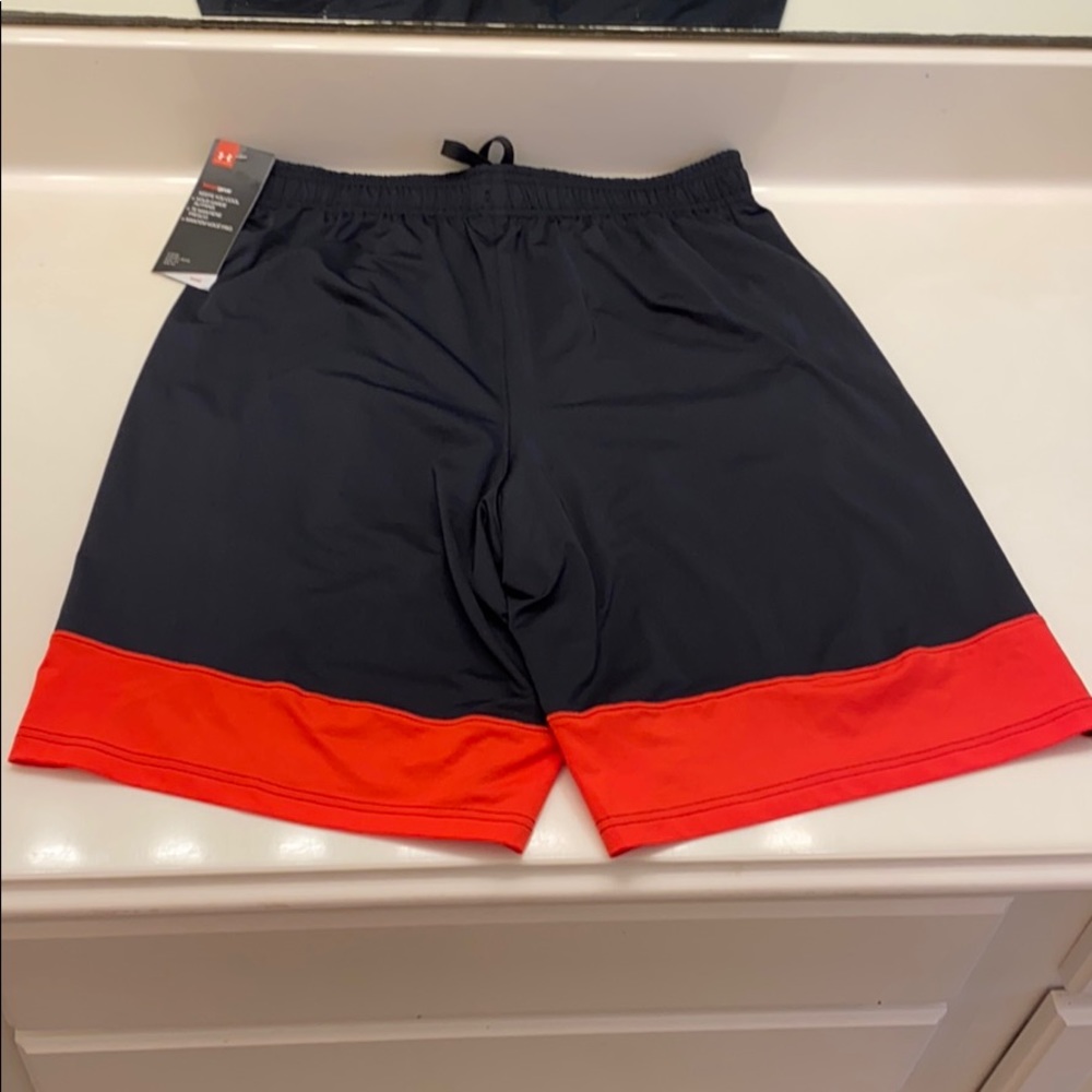 Under Armour Men’s Shorts - Picture 3 of 4